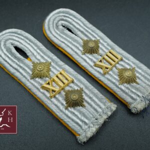 Wehrmacht paar Schulterstücke Rittmeister Wehrkreis XIII
