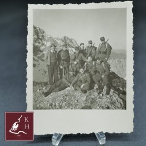 Picture of german mountain troop soldiers in ww2