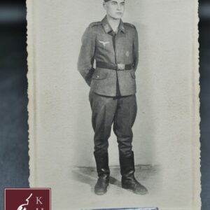 Portrait postcard  of a german Luftwaffe soldier in ww2