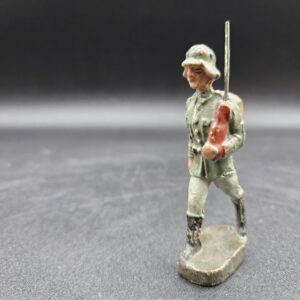 Heer Marschsoldat