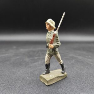 Heer Marschsoldat