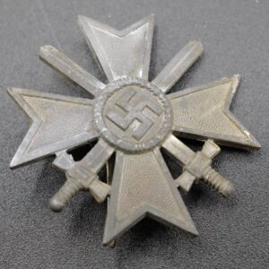 Kriegsverdienstkreuz 1939 1  Klasse mit Schwertern - Hersteller 3 Wilhelm Deumer Lüdenscheid