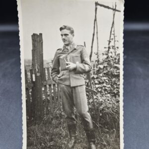 Postcard picture of a german soldier in ww2 - Luftwaffe pilot with EK2