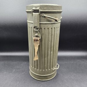 Wehrmacht Gasmaske Dose - model long case (1938 - 1945)