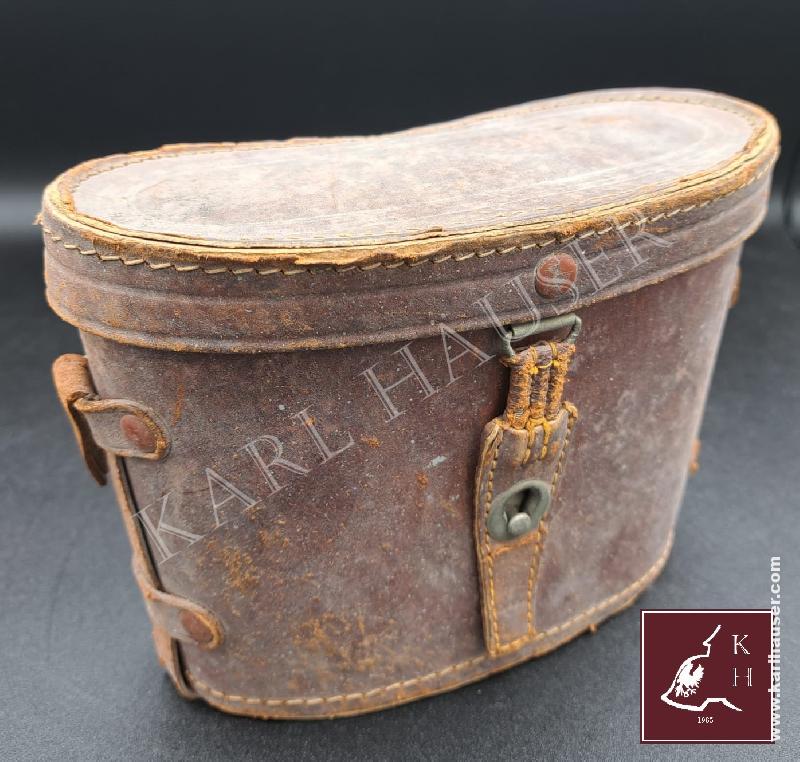 Art.  binoculars-leather-case-us-or-french-army