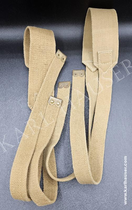 Art.  british-1937-shoulder-straps-couple