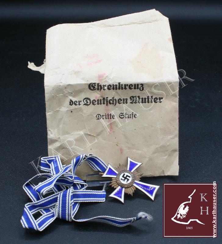 Art.  ehrenkreuz-der-deutschen-mutter-in-bronze-mit-der-tute-von-franz-jungwirth-wien-62