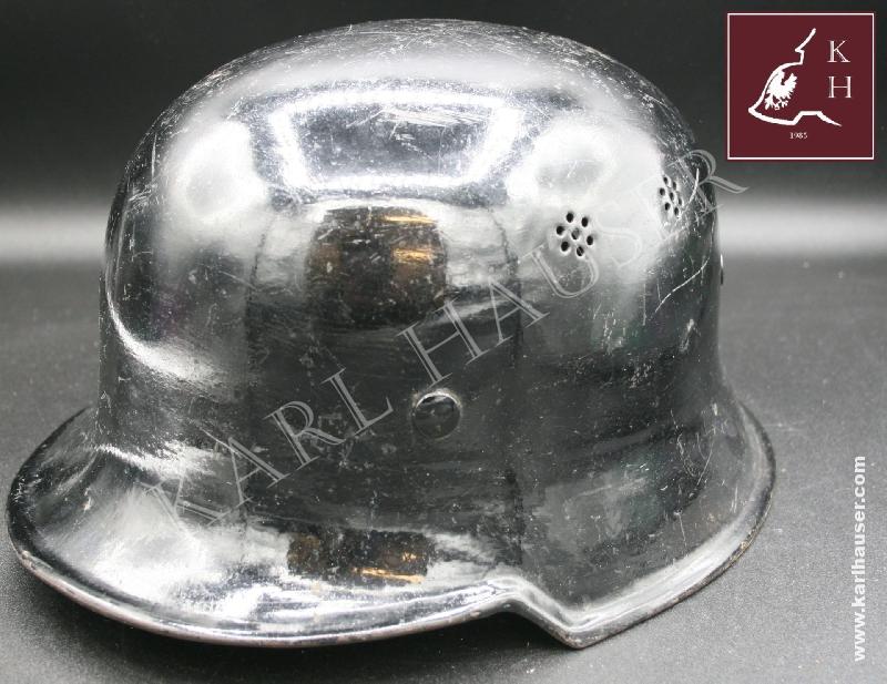 Art.  german-m34-helmet-reused-after-ww2