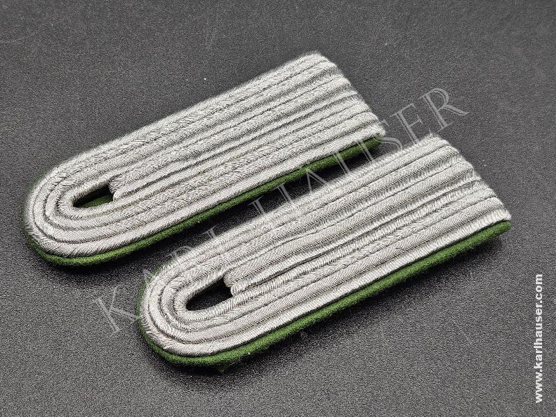 Art.  german-post-war-shoulder-boards