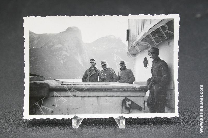 Art.  german-soldiers-group-photo-norwegen