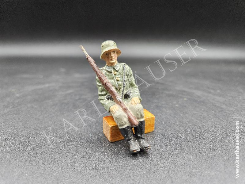 Art.  german-toy-soldier-to-be-mounted-on-vehicles