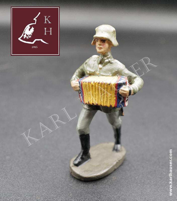 Art.  german-toy-soldier-with-accordion