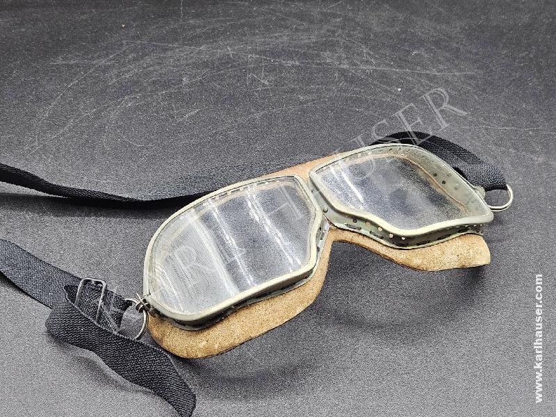 Art.  googles