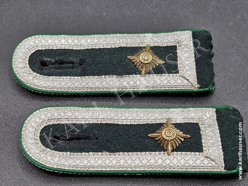 Art.  heer-paar-schulterklappen-fur-einen-feldwebel-der-gebirgsjager