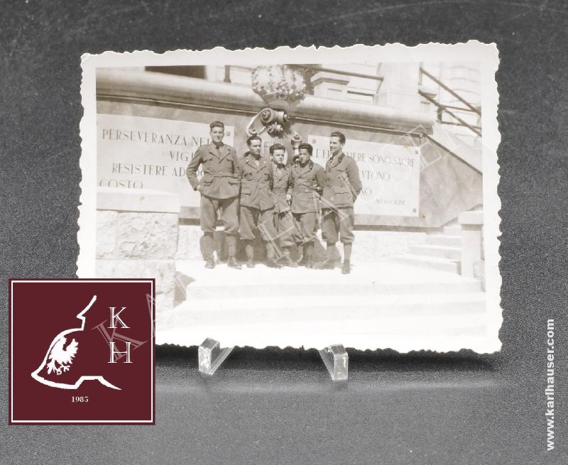 Art.  italian-regio-esercito-soldiers-group-photo-second-world-war