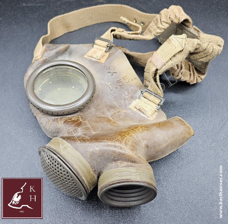 Art.  italian-royal-army-ww2-gasmask-pirelli-t35