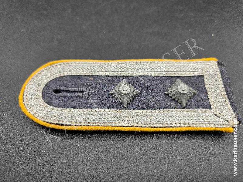 Art.  luftwaffe-einzel-schulterstucke-fur-einen-oberfeldwebel-der-fliegende-truppe