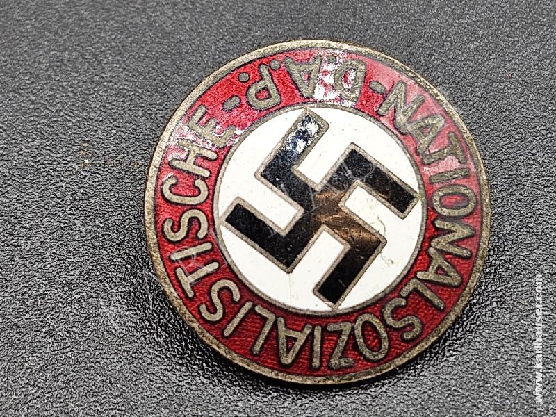 Art.  nationalsozialistische-deutsche-arbeiterpartei-nsdap-mitgliedsabzeichen-hersteller-rzm-13-very-rare