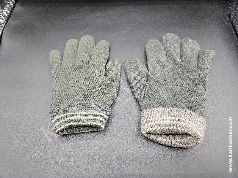 Art.  paar-strickhandschuhe-fur-mannschaften-und-unteroffiziere-graugrun-mit-streifen
