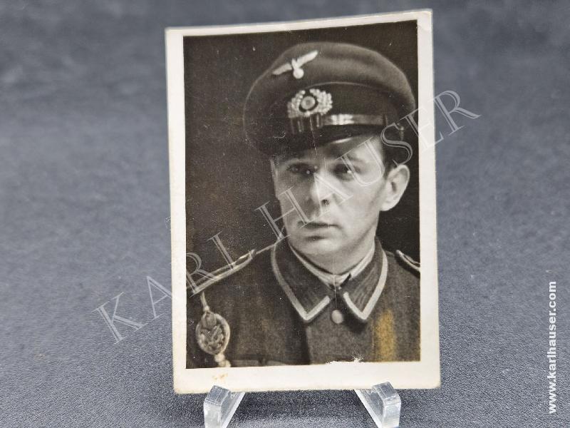 Art.  picture-of-german-soldier-with-schutzenschnur