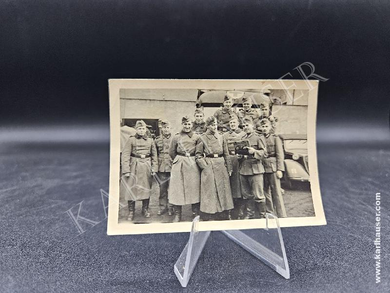 Art.  picture-of-heer-soldiers-and-military-vehicles