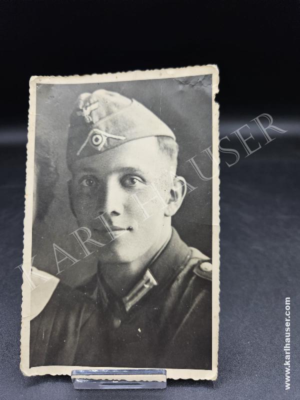 Art.  postcard-picture-of-a-german-soldier-in-ww2-heer