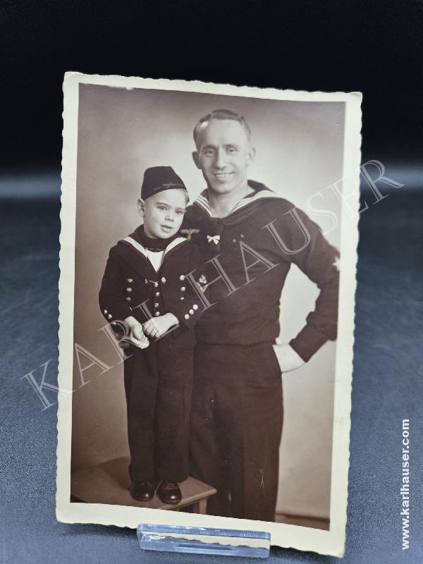 Art.  postcard-picture-of-a-german-soldier-in-ww2-kriegsmarine