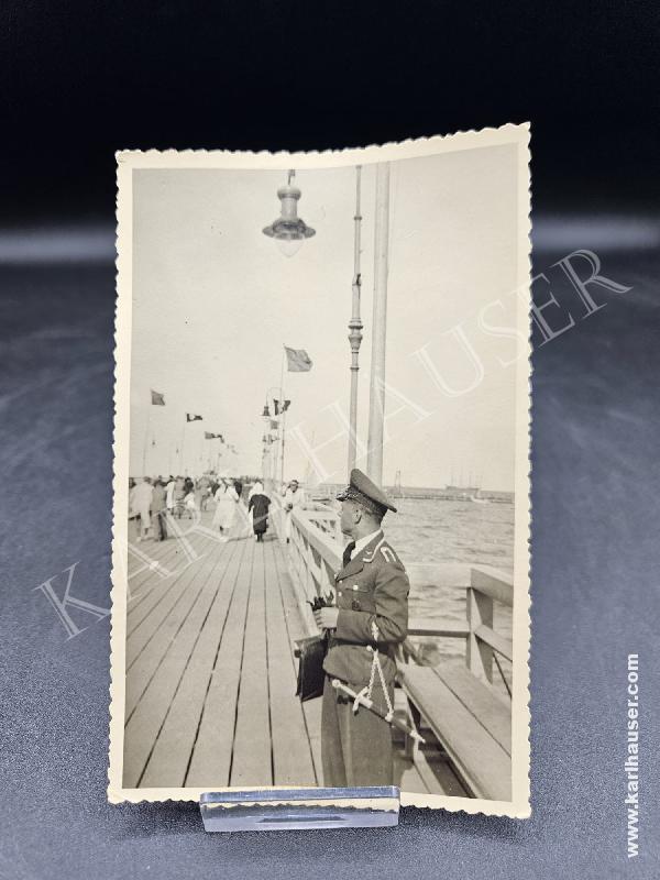 Art.  postcard-picture-of-a-german-soldier-in-ww2-luftwaffe