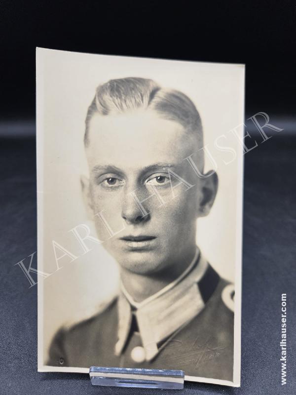 Art.  postcard-picture-of-a-german-soldier-in-ww2-mit-waffenrock