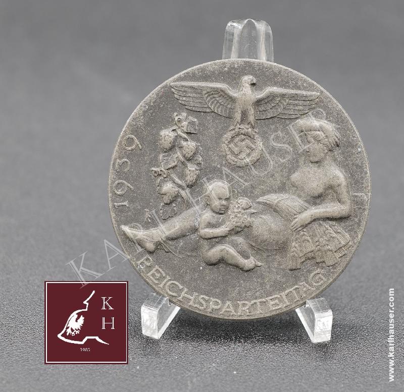 Art.  reichsparteitag-1939-hersteller-c-poellath-third-reich-badge