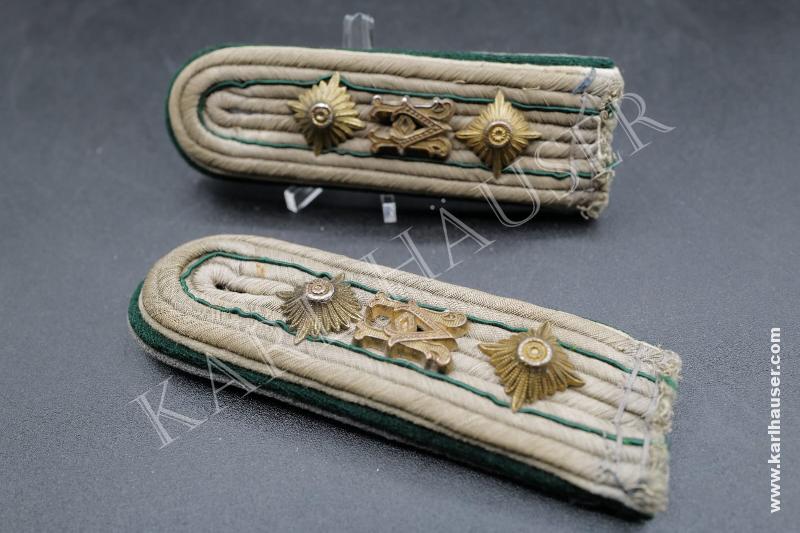 Art.  stabs-zahlmeister-beamte-der-einheitslaufbahn-shoulderboards-schulterklappen