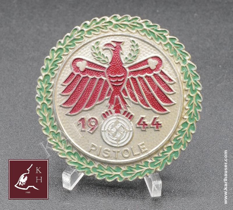 Art.  standschutzenverband-tirol-vorarlberg-gaumeisterabzeichen-1944-in-gold-mit-eichenlaubkranz-pistole