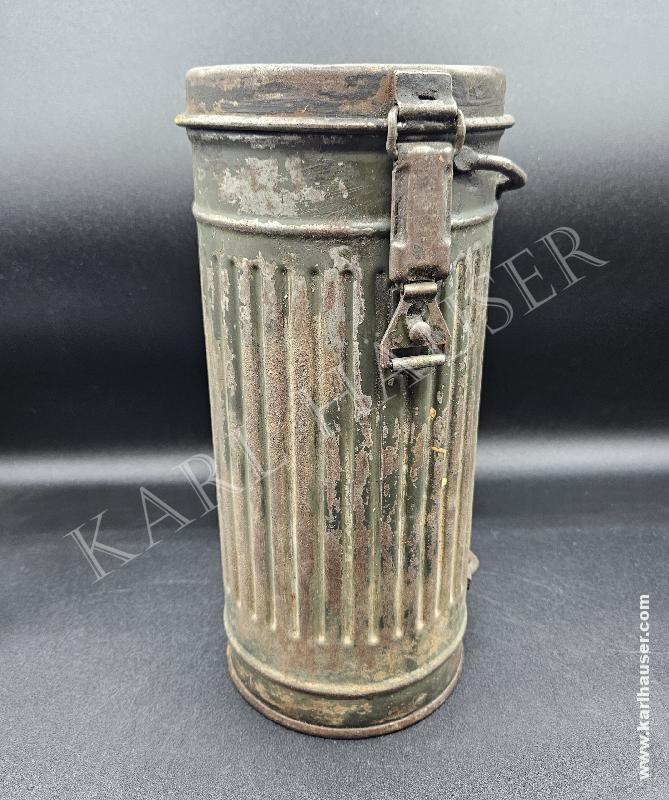 Art.  wehrmacht-gasmaske-dose-mit-originallack-model-long-case-1938-1945