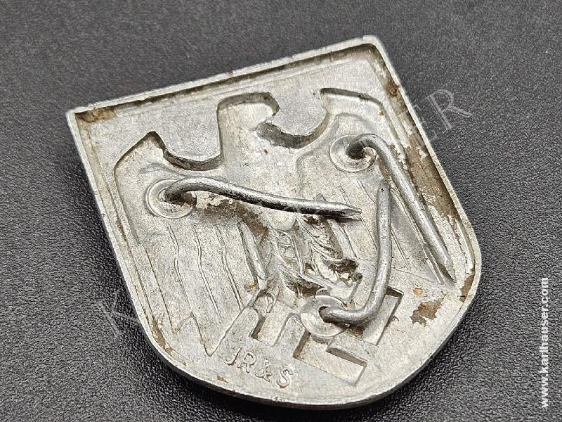 Art.  3
