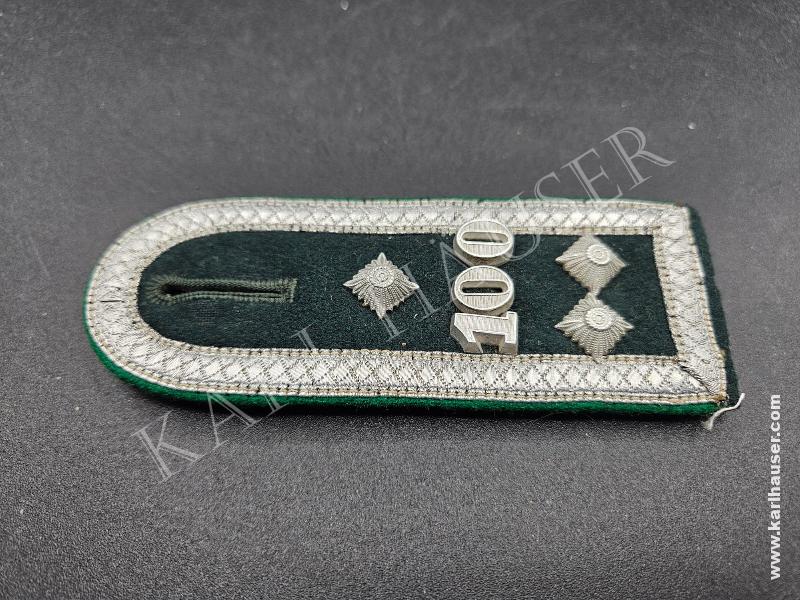 Art.  wehrmacht-heer-einzel-schulterstucke-fur-einen-stabsfeldwebel-im-gebirgsjager-regiment-100