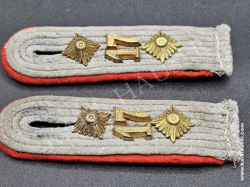 Art.  wehrmacht-heer-paar-schulterstucke-fur-einen-hauptmann-der-artillerie