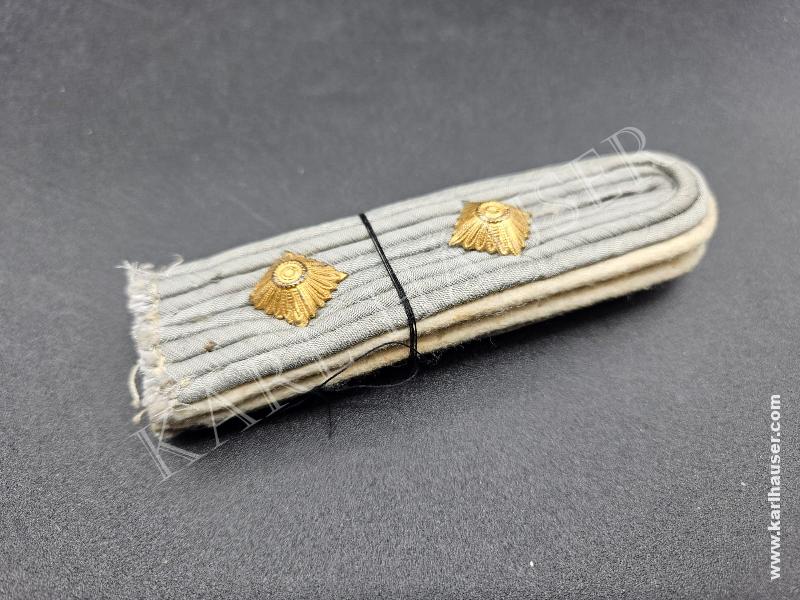 Art.  wehrmacht-heer-paar-schulterstucke-fur-einen-hauptmann-der-infanterie