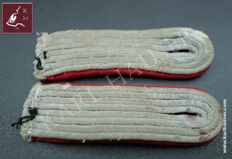 Art.  wehrmacht-paar-schulterstucke-leutnant-artillerie