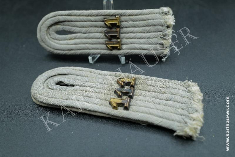 Art.  wehrmacht-schulterstucke-oberleutnant-111-rgt
