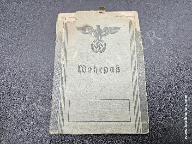 Art.  wehrpass-fuer-einen-gebirgsjaeger-in-rgt-144